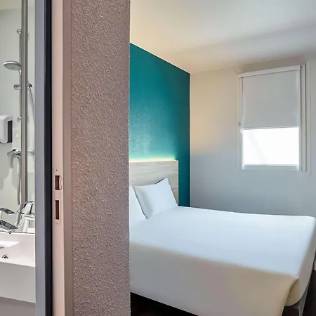 Hotel Hotelf1 Evry A6