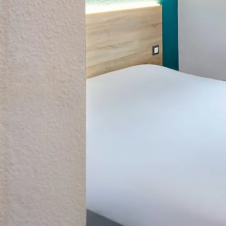 Hotel Hotelf1 Evry A6