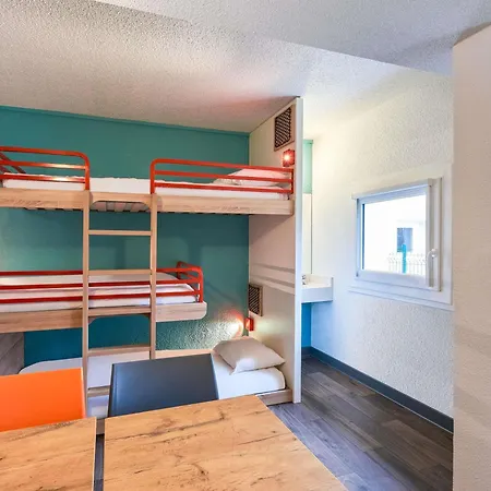 Hotelf1 A6 Rénové Hotel Courcouronnes