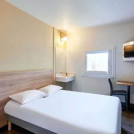 Hotelf1 A6 Hotel Courcouronnes