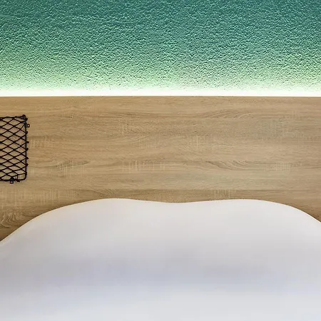 Hotelf1 Evry A6 * Courcouronnes