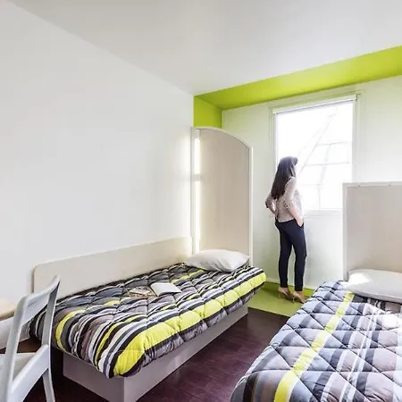 Hotelf1 Evry A6 ホテル *