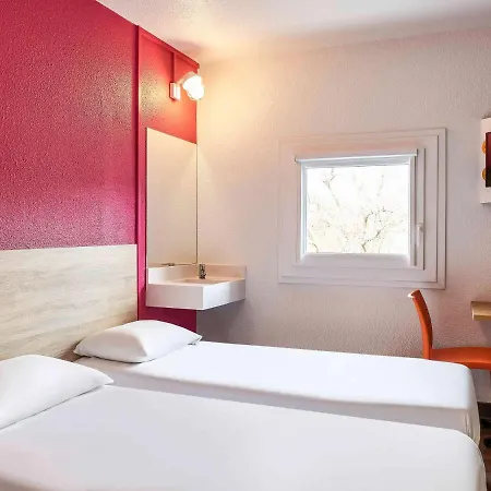 Hotelf1 Evry A6 Hotel