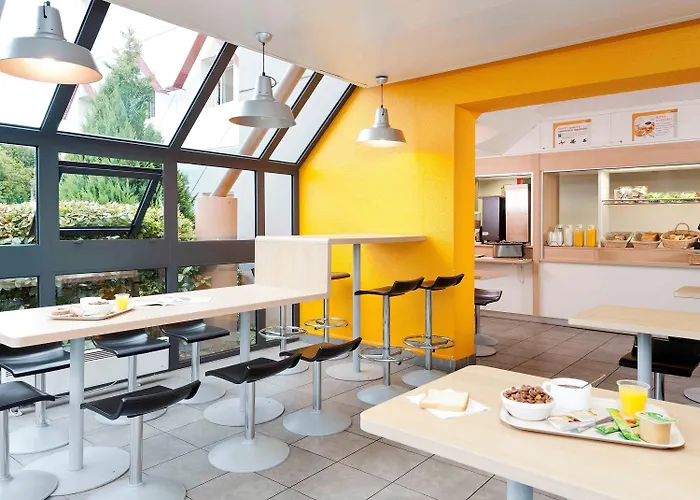 Hotelf1 Evry A6 * Courcouronnes