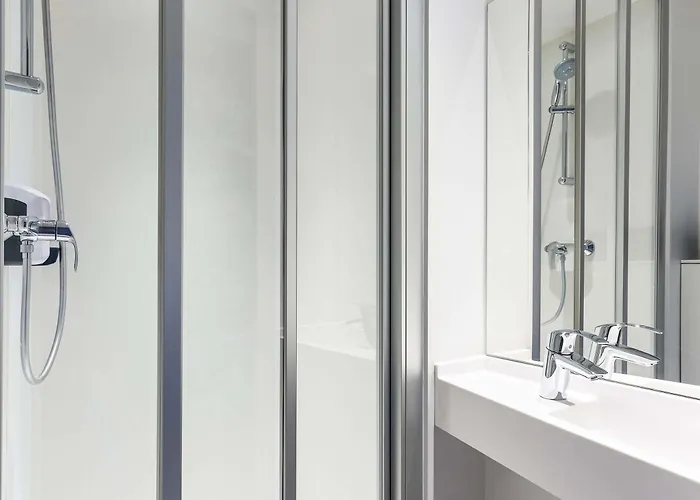 Hotelf1 Evry A6 호텔