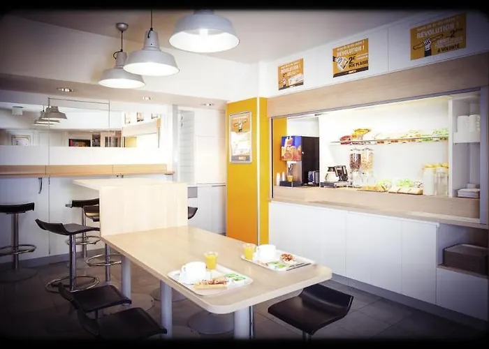 Hotelf1 Evry A6 * Courcouronnes